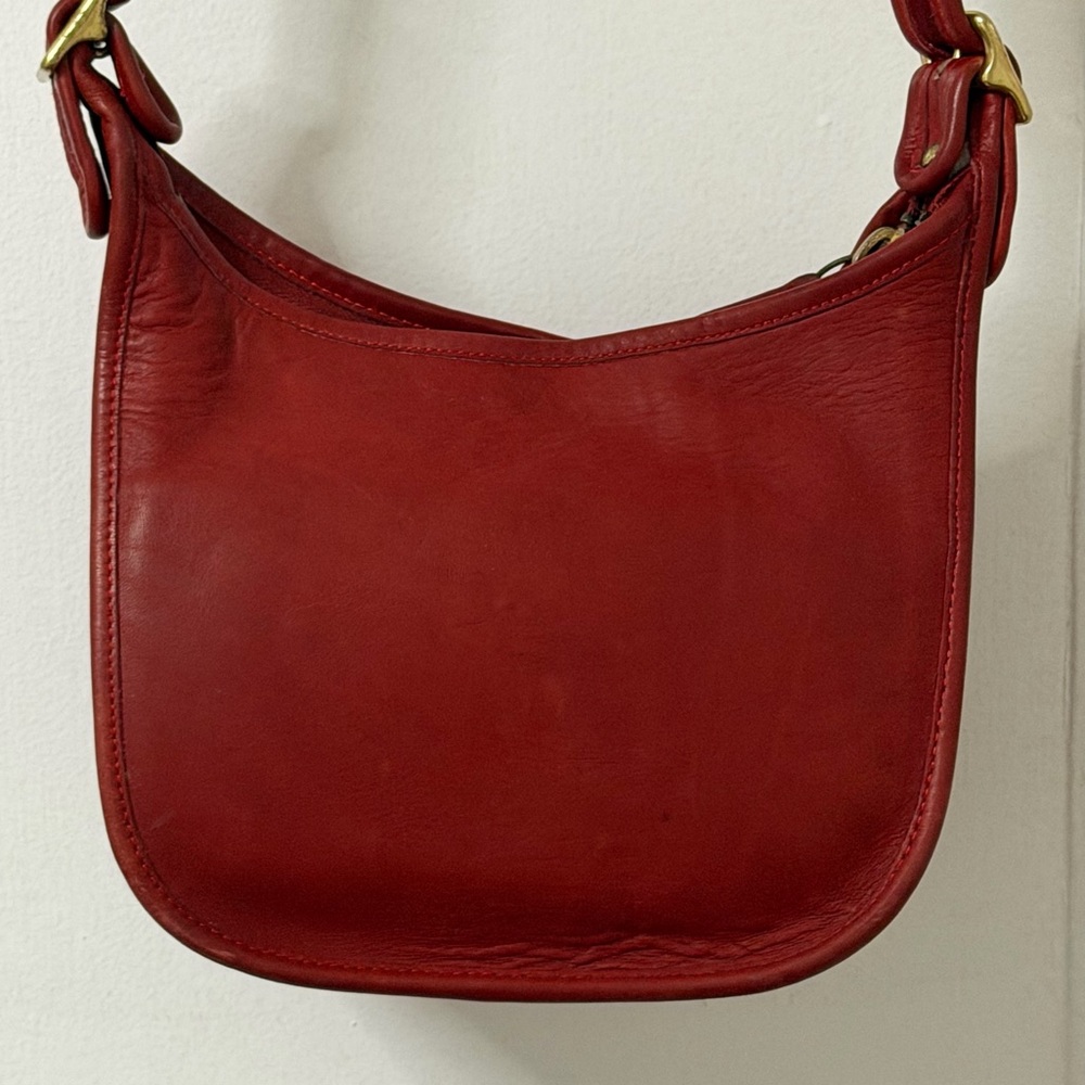 Vintage Elegant Red Leather Shoulder/Crossbody Bag - Picture 1 of 8